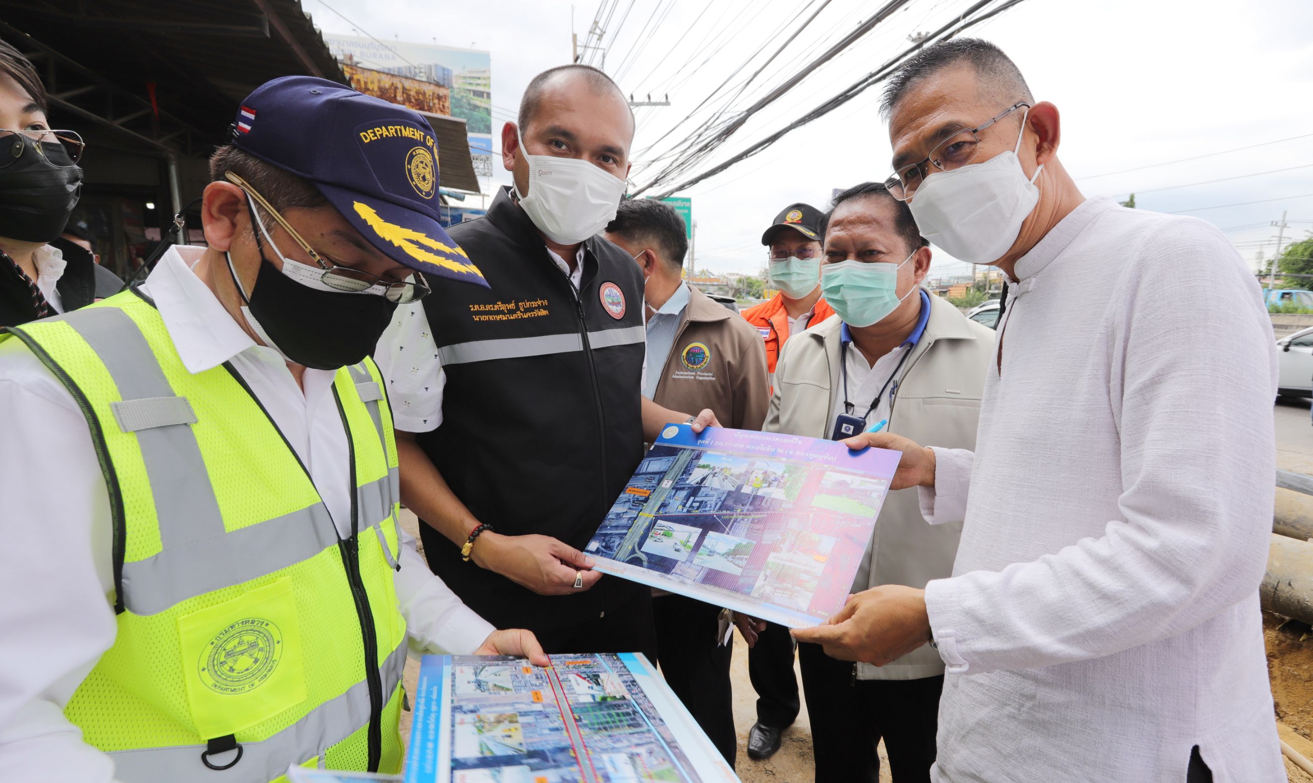 ปทุมธานีระดมท้องถิ่นทุกภาคส่วนแก้ปัญหาน้ำท่วมขังถนนพหลโยธิน