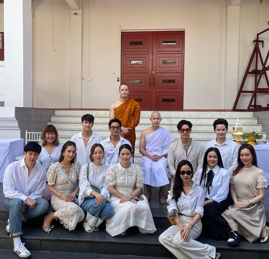 "เจมส์ จิ" เข้าพิธีอุปสมบท ทดแทนคุณบิดามารดา คนบันเทิงร่วมอนุโมทนาบุญ