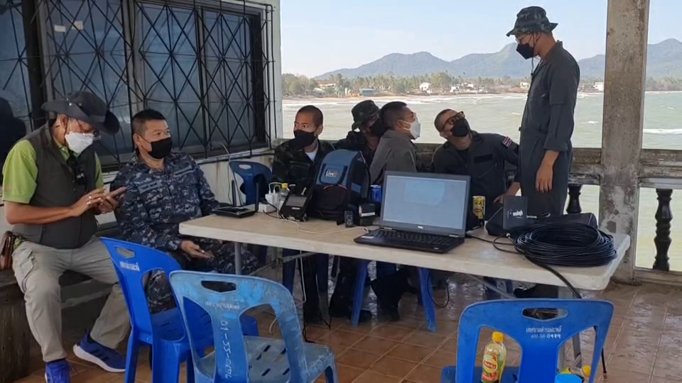 'ชุมพร'ตั้งศูนย์ปฏิบัติการค้นหากำลังพลจากเรือหลวงสุโขทัยล่มแต่ยังไร้วี่แวว 