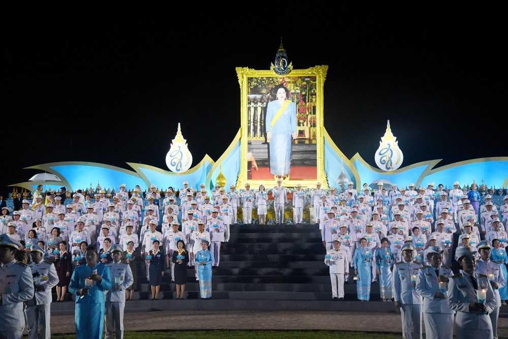 นายกฯนำ "ครม.-ประชาชน” ร่วมจุดเทียนถวายพระพรชัยมงคล เนื่องในโอกาสวันเฉลิมพระชนมพรรษา “พระพันปีหลวง”