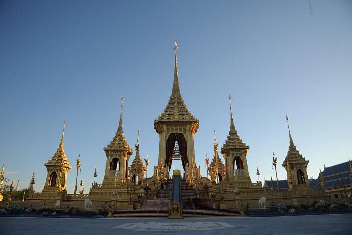 สธ.ห่วงใยปชช.ทั่วไทยเข้าชมพระเมรุมาศ/ปรับทีมแพทย์ดูแลสุขภาพตลอดเดือนพ.ย.