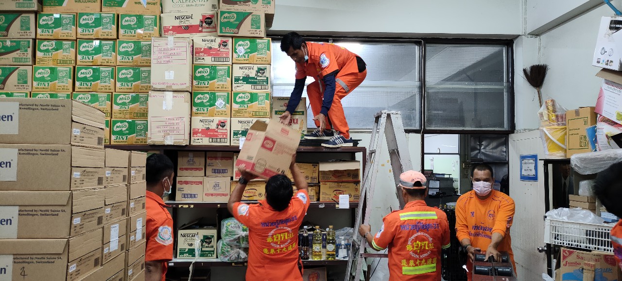 ถอดบทเรียนน้ำท่วมใหญ่ปี 53 ขนย้ายสิ่งของในอาคารโภชนาการ รพ.มหาราช นครราชสีมา เก็บไว้บนที่สูง