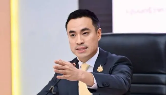 “เอกนัฎ” ดันร่างแผน PDP 2026 ปฏิรูปพลังงาน แบ่ง 10,000 เมกะวัตต์ ให้ “โซลาร์ประชาชน” ปักธงพลังงานสะอาด-ลดนำเข้า LNG-ปลดล็อกเสรีไฟฟ้า