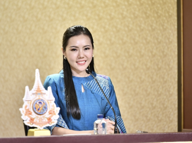 “ดีอี”เร่งบูรณาการปราบเว็บพนันออนไลน์ สางบัญชีม้า-ซิมม้า พร้อมประสานเพื่อนบ้านกวาดล้างแก๊งคอลเซ็นเตอร์