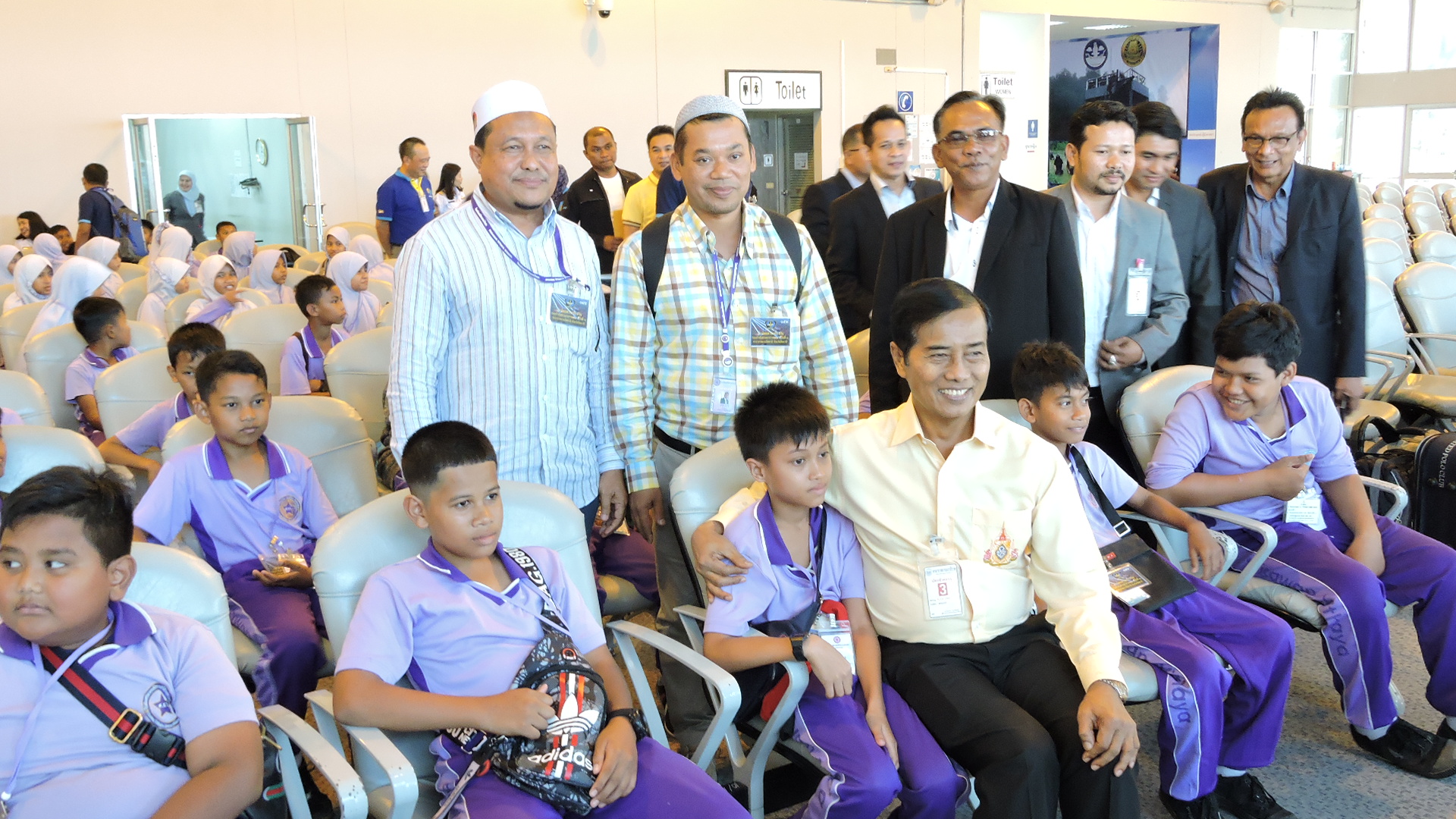 สานสัมพันธ์ไทยพุทธ-มุสลิม พาน้องขึ้นเครื่อง ศึกษาดูงานและแลกเปลี่ยนวัฒนธรรม เสริมสร้างสันติสุข 
