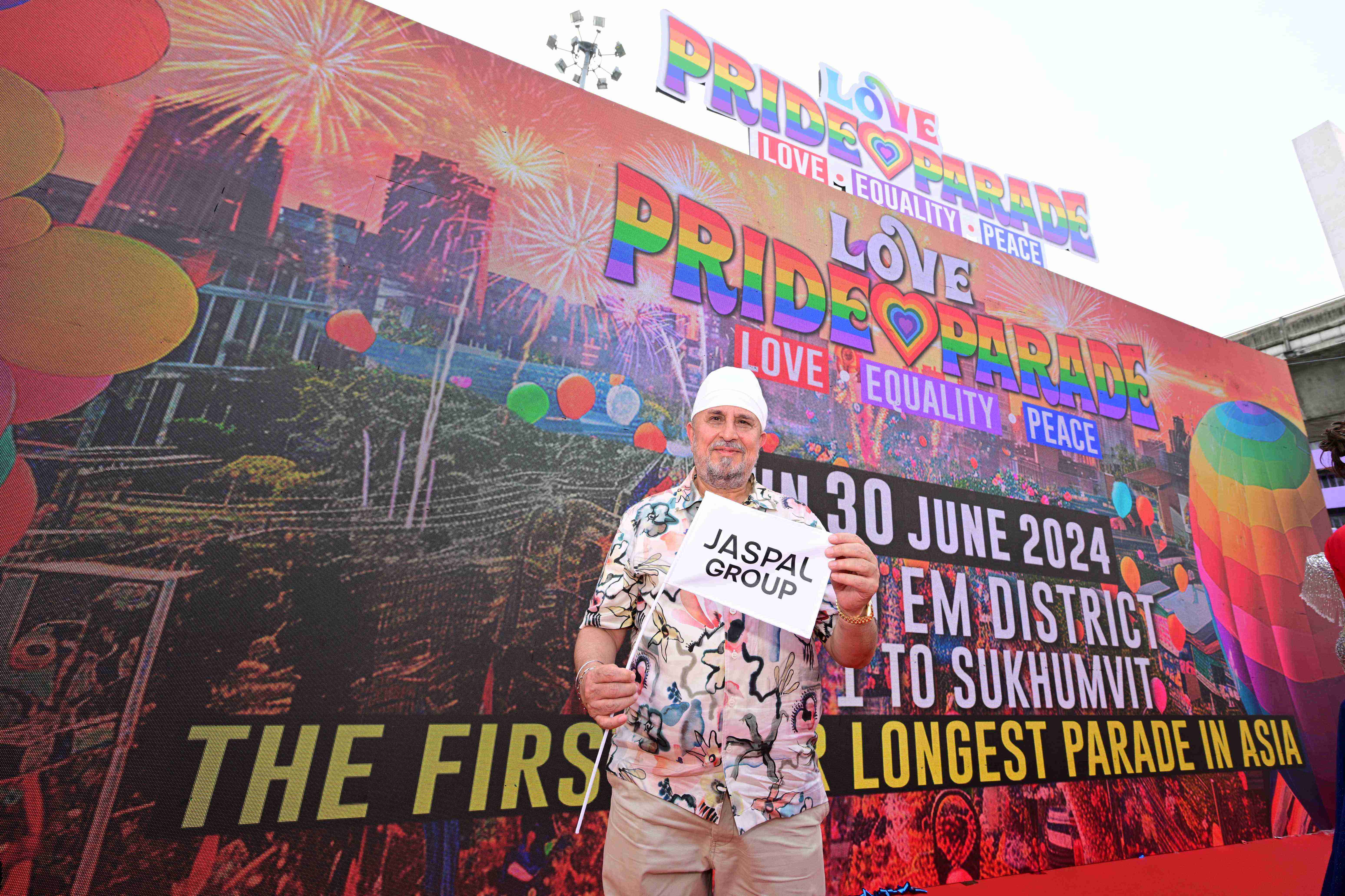  ยัสปาล กรุ๊ป  ส่งท้ายเดือนแห่งความภาคภูมิใจ ร่วมงาน Love Pride Parade 2024 ขบวนพาเหรดสุดยิ่งใหญ่