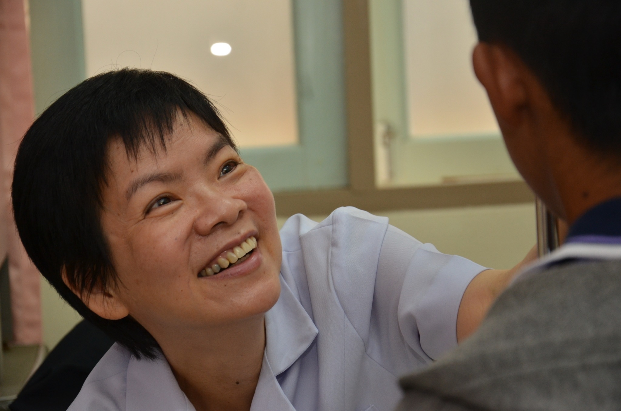 จักษุแพทย์จากสภากาชาดไทย รับรางวัลเฮนรี่ เดวิสัน รางวัลระดับนานาชาติสำหรับบุคคลที่อุทิศตนเพื่อส่งเสริมคุณภาพชีวิตของบุคคลที่เดือดร้อนและด้อยโอกาส