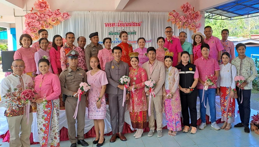 วันแห่งความรัก!! พังงาบรรยากาศสุดหวาน "5 คู่รัก" ควงแขนจดทะเบียนสมรสชื่นมื่น