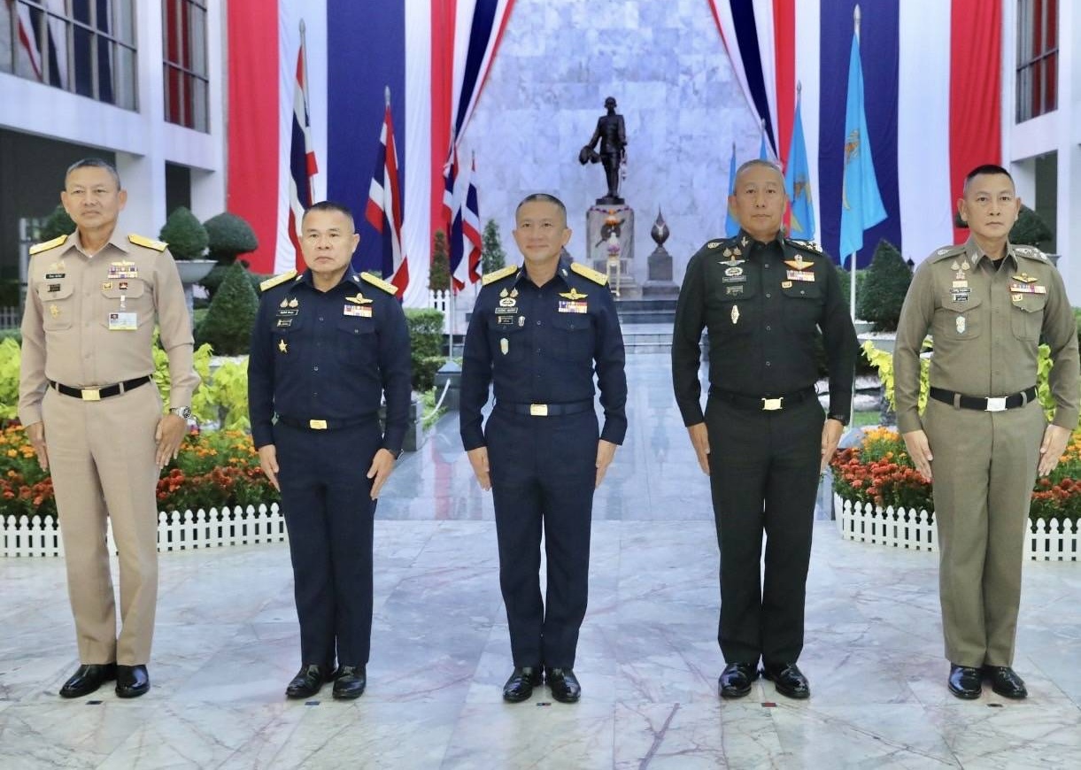 4 เหล่าทัพ-ตร. ผนึกกำลัง ลั่นสู้จนกว่าชนะปกป้องแผ่นดินไทย
