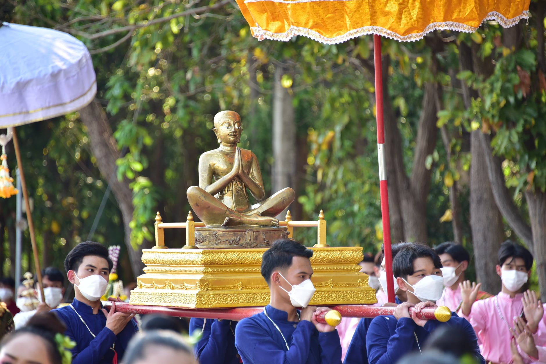 "มมส" อัญเชิญพระอุปคุต    สืบสานฮีตเดือน 4 อนุรักษ์ประเพณีบุญผะเหวด 