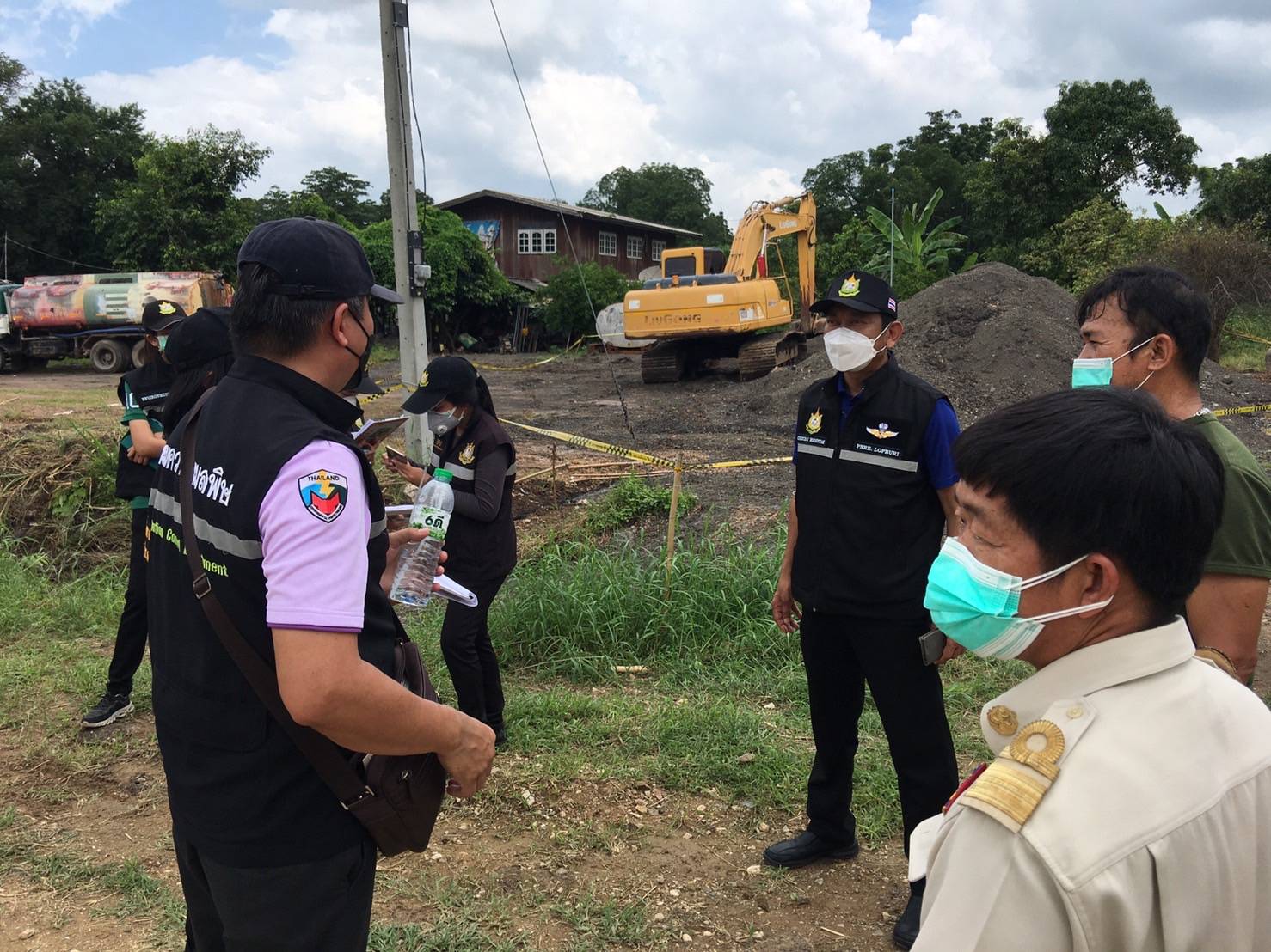 จนท.กระทรวงทรัพย์ฯ ลงพื้นที่ตรวจสอบ ในการพบกองขยะสารพิษเพิ่มอีก 1 จุด