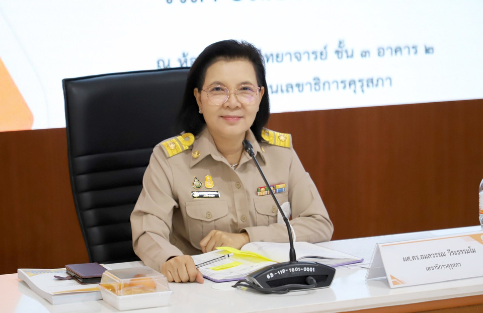 “คุรุสภา” ลุยฟันโรงเรียนนานาชาติเถื่อนย่านประเวศ จ้างครูต่างชาติไร้ใบอนุญาต ชี้โทษหนักคุก 3 ปี ปรับ 6 หมื่น
