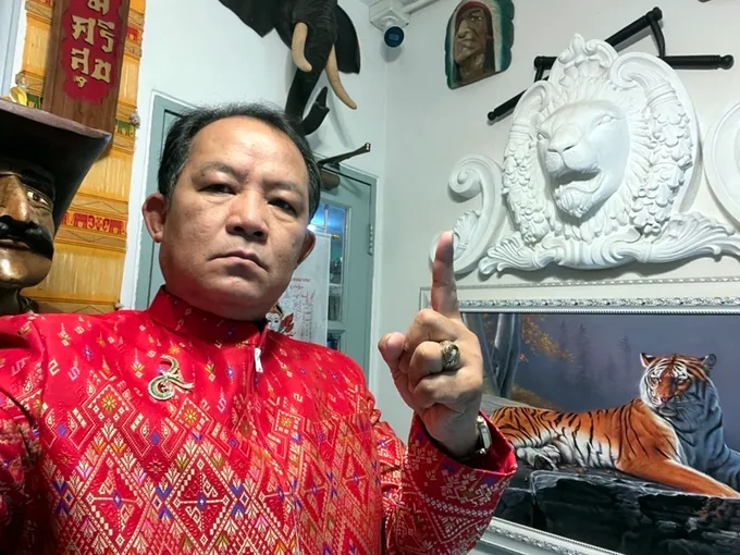 "ศรีสุวรรณ" ติงเจ้าของแอชตัน อย่าดึงลูกบ้านเป็นตัวประกัน