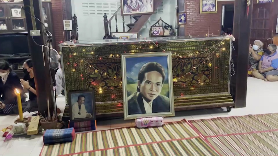  สิ้นแล้ว พรศักดิ์ ส่องแสง ศิลปินเพลงหมอลำชื่อดัง  เสียชีวิตด้วยหัวใจวายเฉียบพลัน