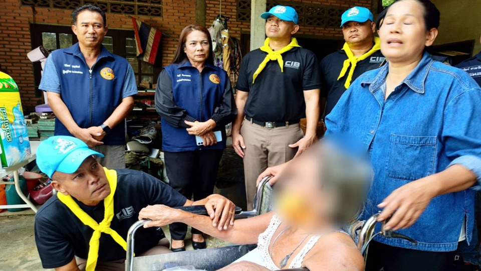 ตร.ทางหลวงระยอง ลงพื้นที่จิตอาสา “เราทำดีด้วยหัวใจ” มอบของยังชีพช่วยครอบครัวผู้ป่วยยากไร้