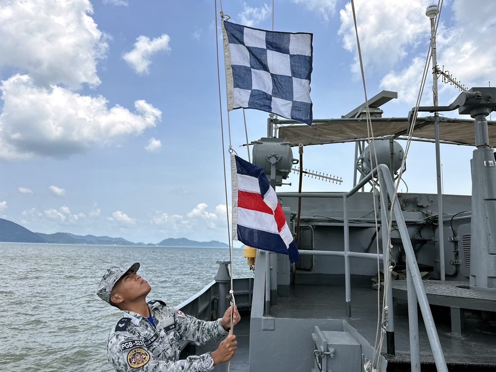 หมวดเรือลาดตระเวนชายแดน ฝึกเตรียมความพร้อมป้องกันชายแดนทางทะเล