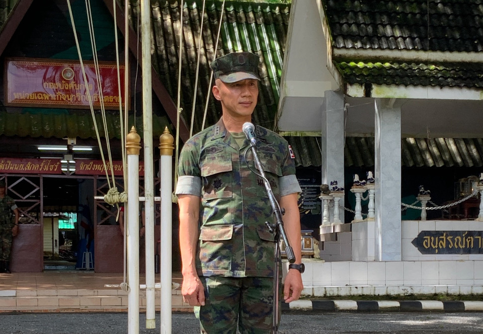 ผบ.นย.ตราดเข้ม! สั่งห้ามเคลื่อนแรงงานข้ามชายแดน หลังพบลักลอบเข้าออก ตรึงกำลังบ้านชำราก-บ้าน3หลัง 
