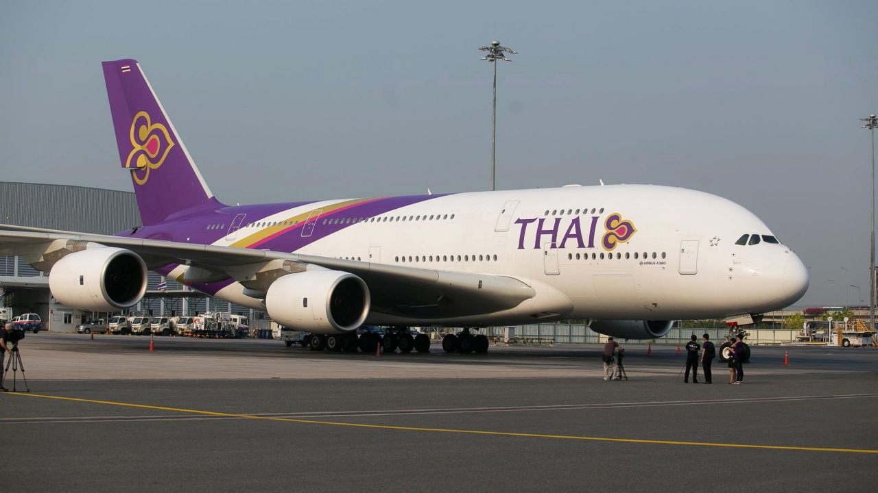 "บินไทย" หวดพนง.ไม่เก็บถาดอาหาร "ตัดเงินเดือน-พักงาน"