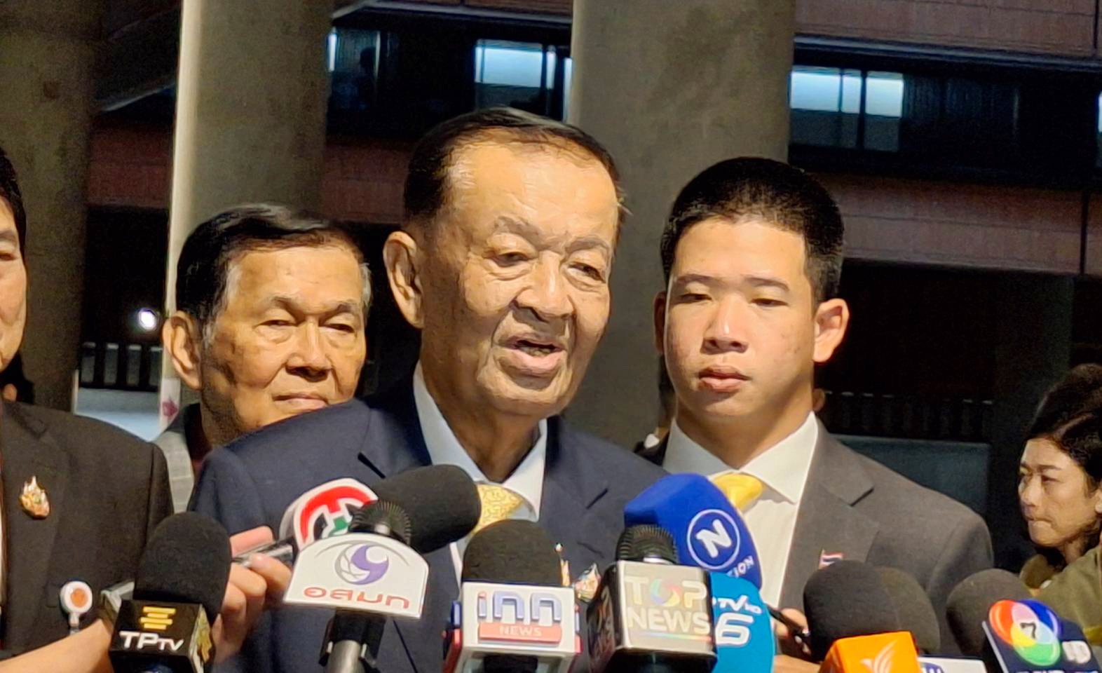 “วันนอร์” พอใจงานประชุมสภาฯอยู่ในเกณฑ์ดี แต่ต้องทำให้ดีกว่านี้ 