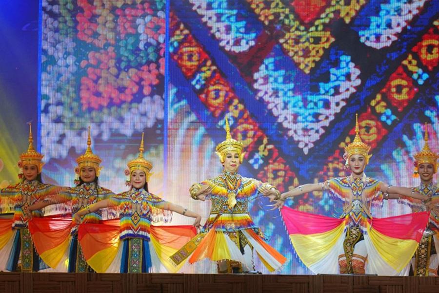 โชว์หนังตะลุง โนรา วิถีถิ่นวิถีไทยภาคใต้