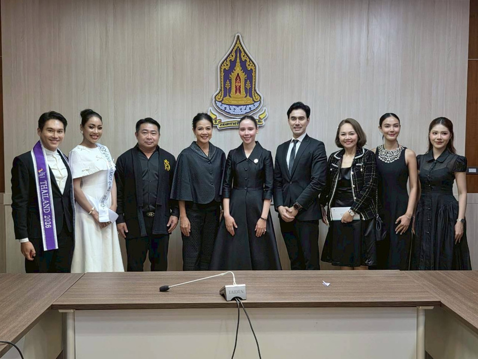 “กบ ปภัสรา” นำทีมศิลปินร่วมยินดี “ซาบีดา” รมว.วัฒนธรรม ดันซอฟต์พาวเวอร์ไทย