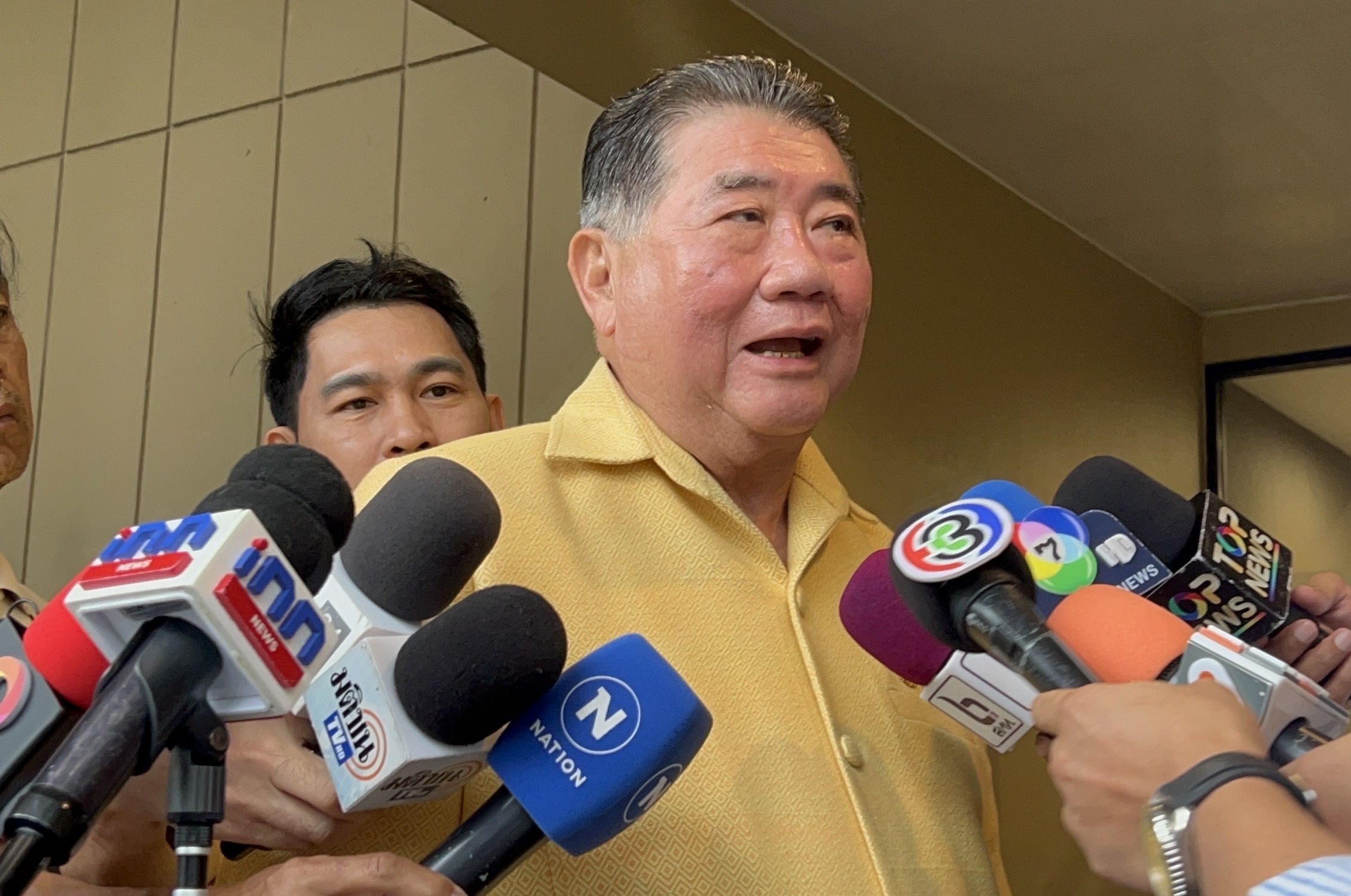 "ภูมิธรรม" โต้วาทกรรม "พรรคประชาชน" ตั้งฉายารัฐบาล "3 นาย"  ขอหยุดด้อยค่า มั่นใจรัฐบาลอยู่ครบเทอม