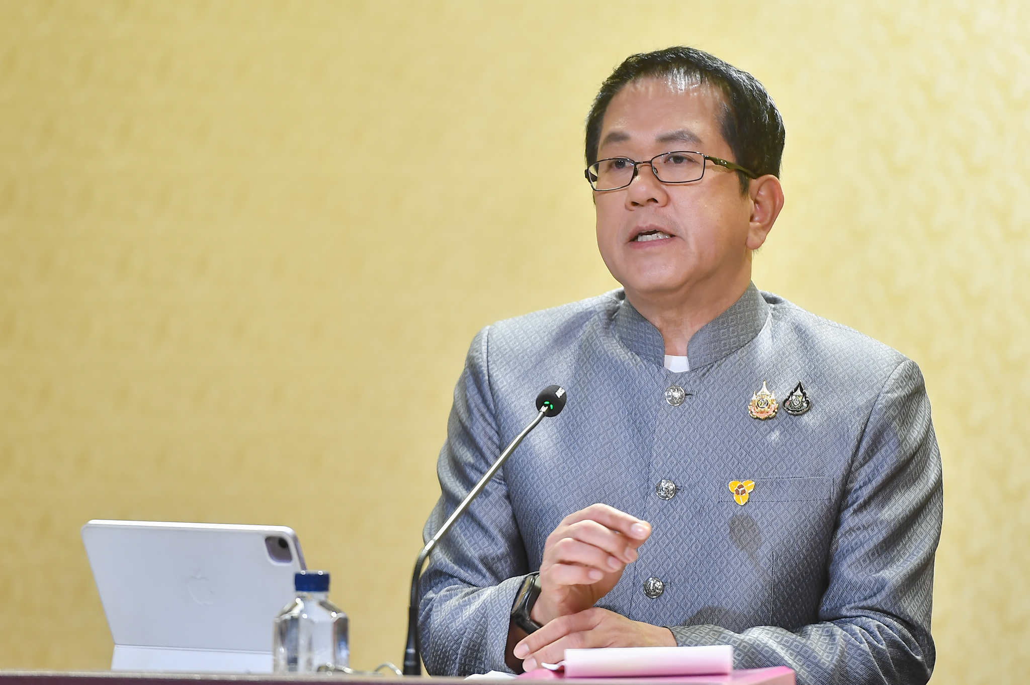 ครม.ไฟเขียวแผนกระตุ้นเศรษฐกิจ 1.57 แสนล้าน ลุยโครงสร้างพื้นฐาน-หนุนท่องเที่ยว-ช่วยเกษตรกร-SME