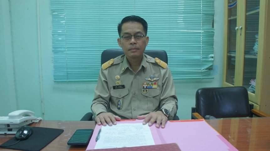 รักษาการนายกอบต.ดู่ทุ่ง ชวนผู้นำท้องที่ท้องถิ่น  อุดหนุนกระเช้าสินค้าโอทอปสร้างรายได้สู่ชุมชน 