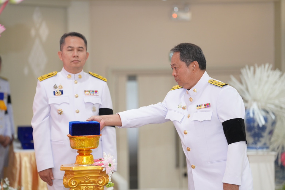 “กาฬสินธุ์”เชิดชูเกียรติ 35 ข้าราชการสาธารณสุข รับพระราชทานเครื่องราชฯ ชั้นสายสะพาย