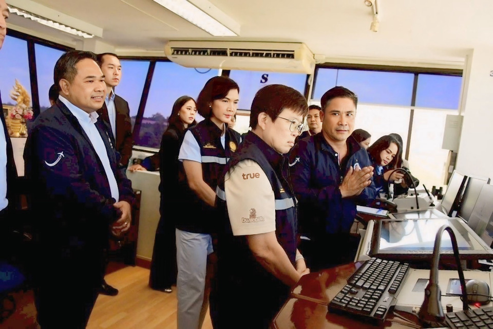 มัลลิกา ลุยสนามบินสุโขทัย เร่งวิทยุการบินพัฒนาเทคโนโลยีรองรับเที่ยวบินพาณิชย์และเครื่องฝึก