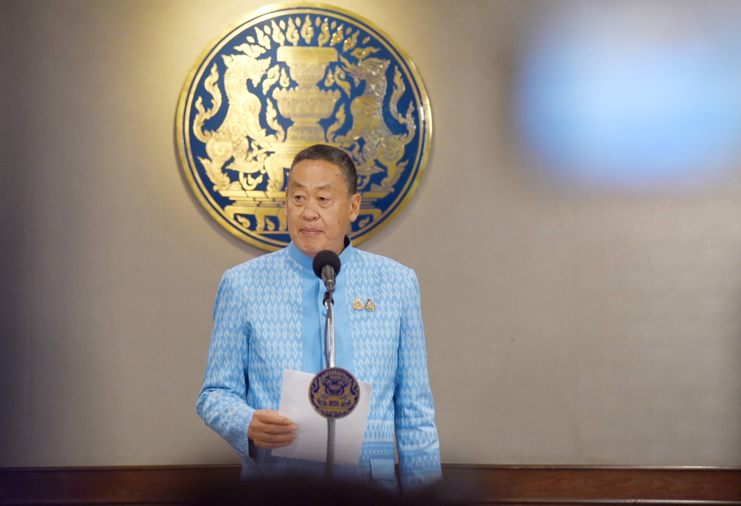 นายกฯ มอบ "ภูมิธรรม" บูรณาการปราบสินค้า นำเข้าจากตปท. ที่ผิดกฎหมาย
