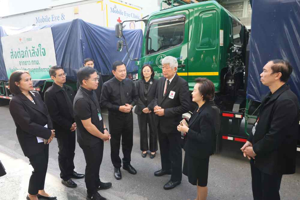 กรุงเทพมหานครร่วมส่งต่อพลังน้ำใจ ช่วยเหลือผู้ประสบอุทกภัยภาคใต้