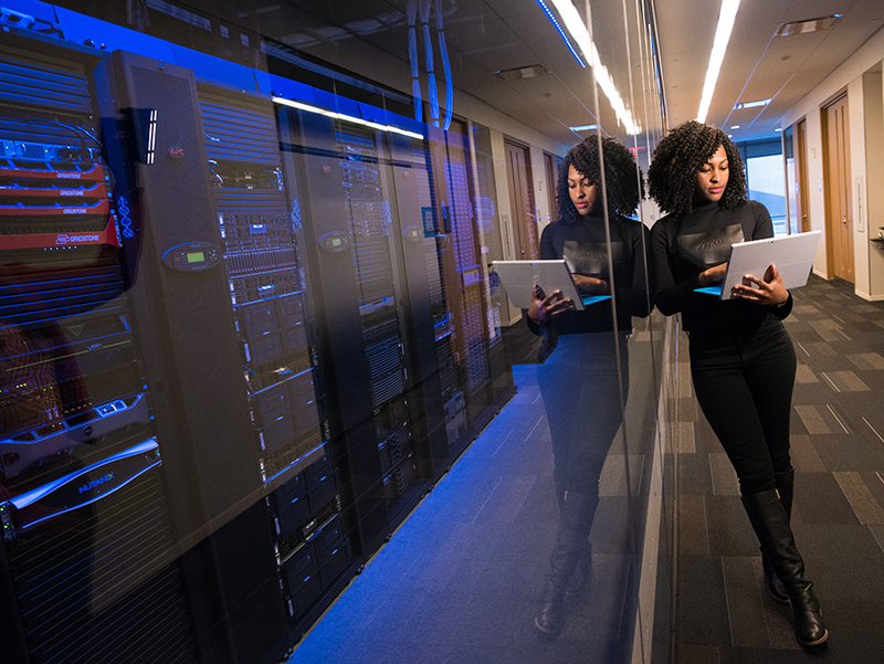 "บ.ซูเปอร์ไอซีที" โชว์ยอดขายปี 66 โต 189 % ตั้งเป้าปีนี้เจาะกลุ่มลูกค้าสัญญาระยะยาวทั้งรัฐและเอกชน