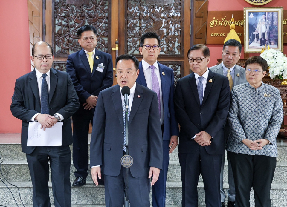 นิด้าโพลเผยคนไทยเริ่มหมดความอดทนปัญหาไทย-กัมพูชา ไม่พอใจรัฐบาลแต่พอใจกองทัพ-กระทรวงการต่างประเทศ