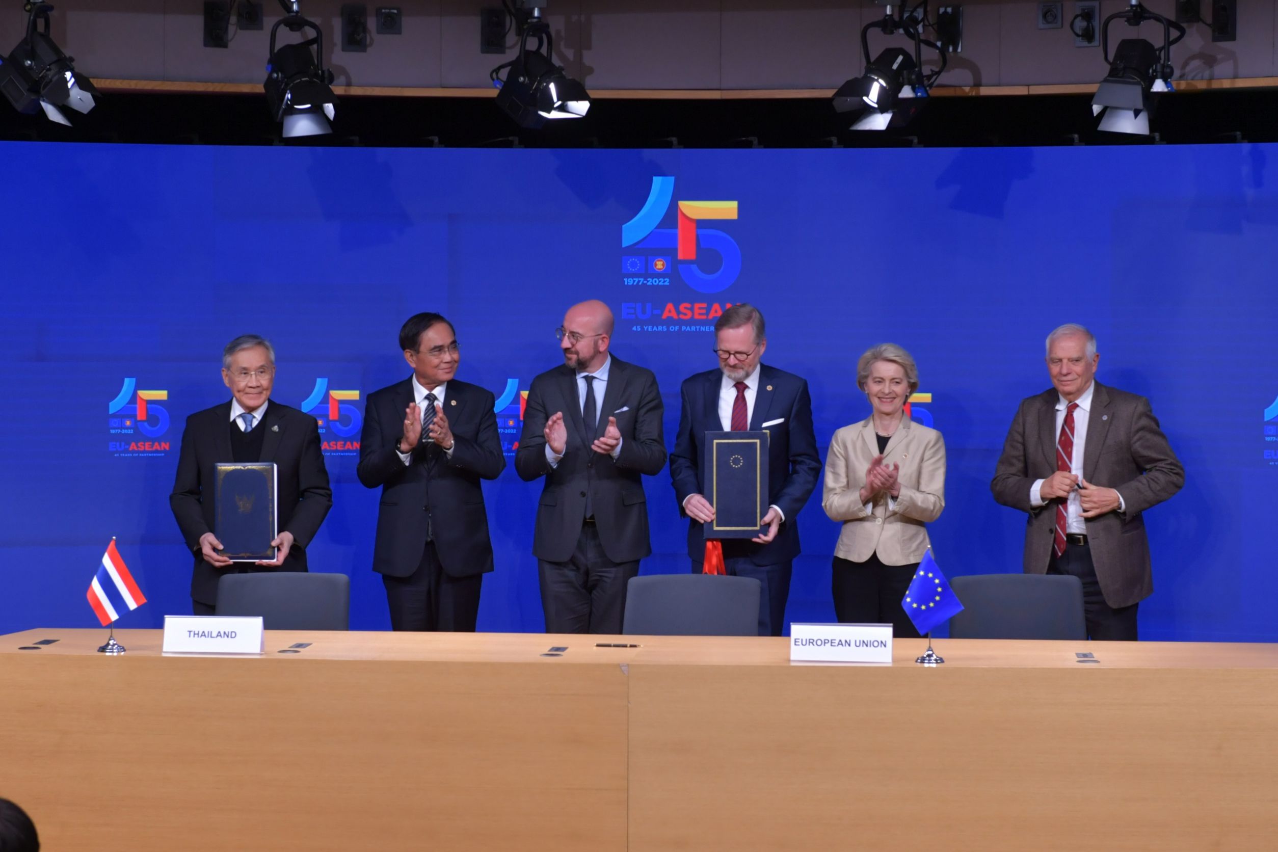 "นายกฯ"ร่วมลงนามร่างกรอบความตกลง PCA EU Thai ยกระดับความร่วมมือไทยอียู ให้ใกล้ชิด เข้มข้น เป็นระบบ