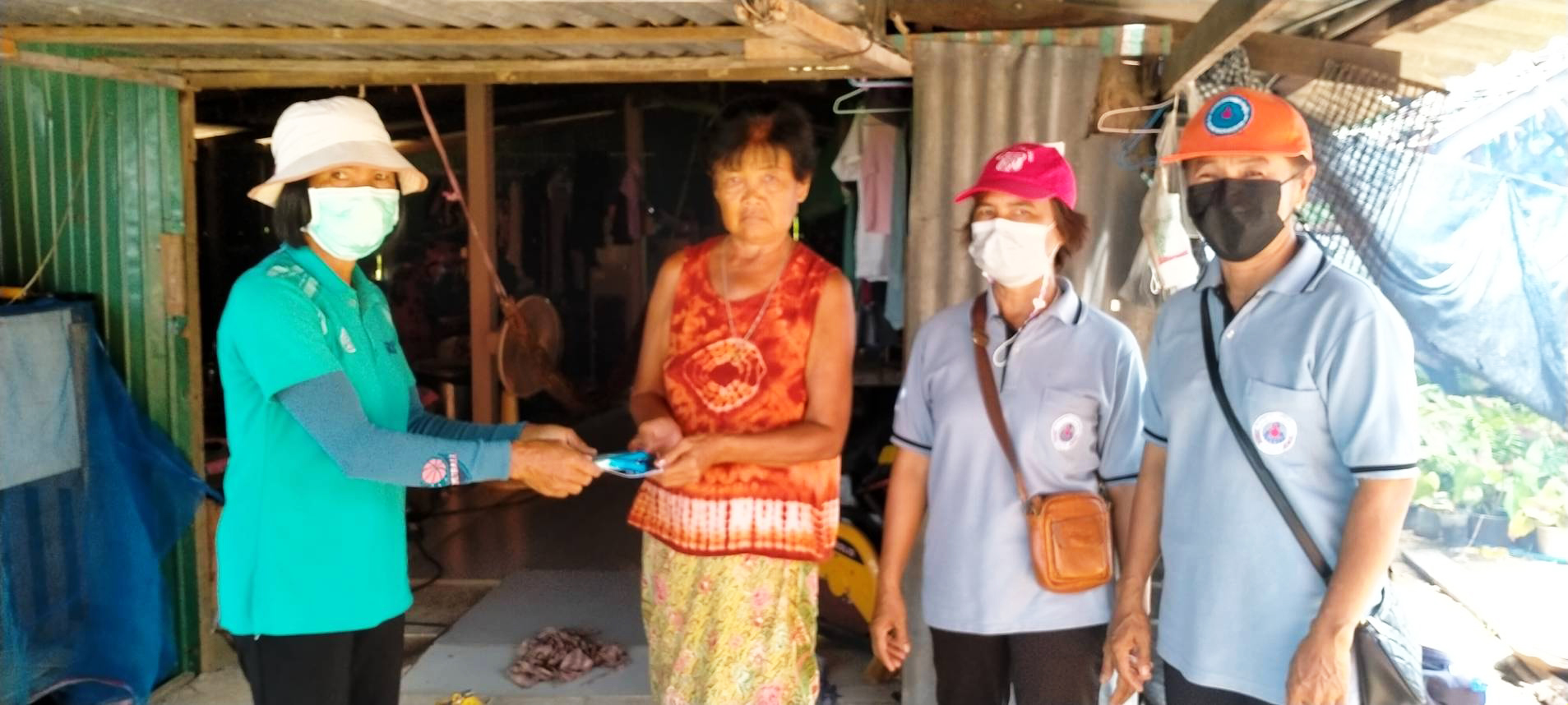 สุพรรณฯรพ.สต.นักเรียนรณรงค์กำจัดยุงลายป้องกันไข้เลือดออก