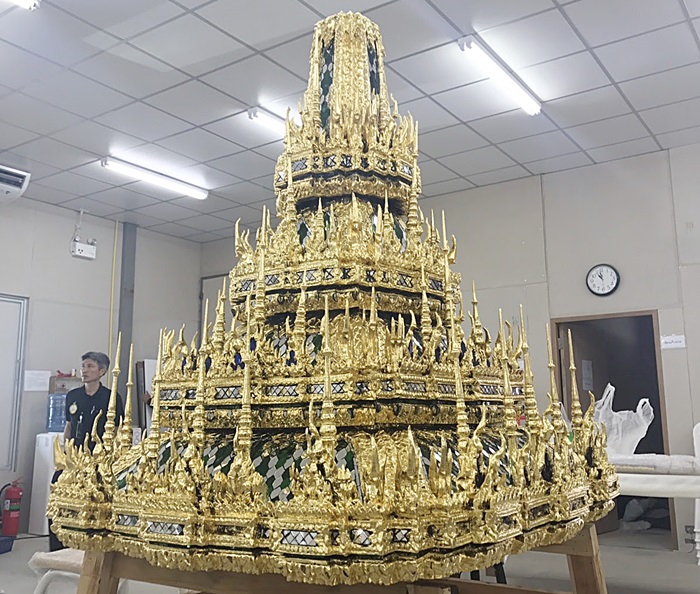 วิจิตรงดงามเครื่องยอดพระที่นั่งราเชนทรยาน