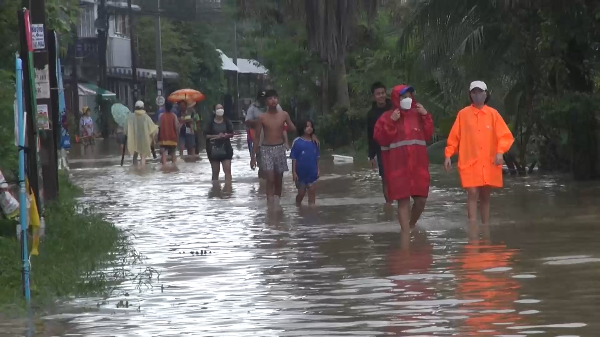 หนักที่สุดในรอบ 12 ปี ต.ควนลัง อ.หาดใหญ่  หลายชุมชนยังมีน้ำท่วมสูง 