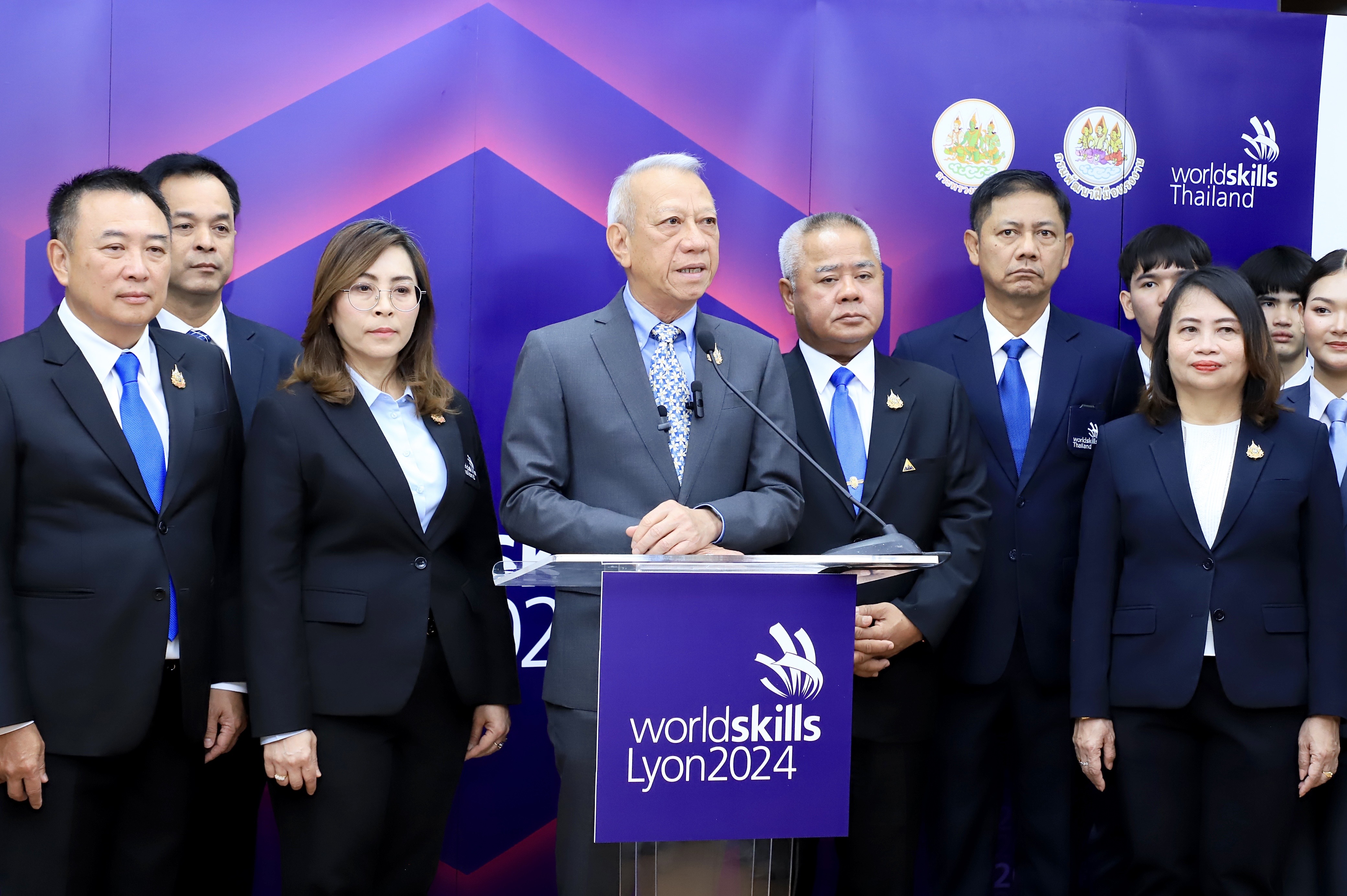 ‘รมว.พิพัฒน์’ ส่งเยาวชนไทยประชันฝีมือแรงงานระดับโลก 19 สาขา เตรียมโบกธงไทยบนเวทีนานาชาติ Lyon 2024