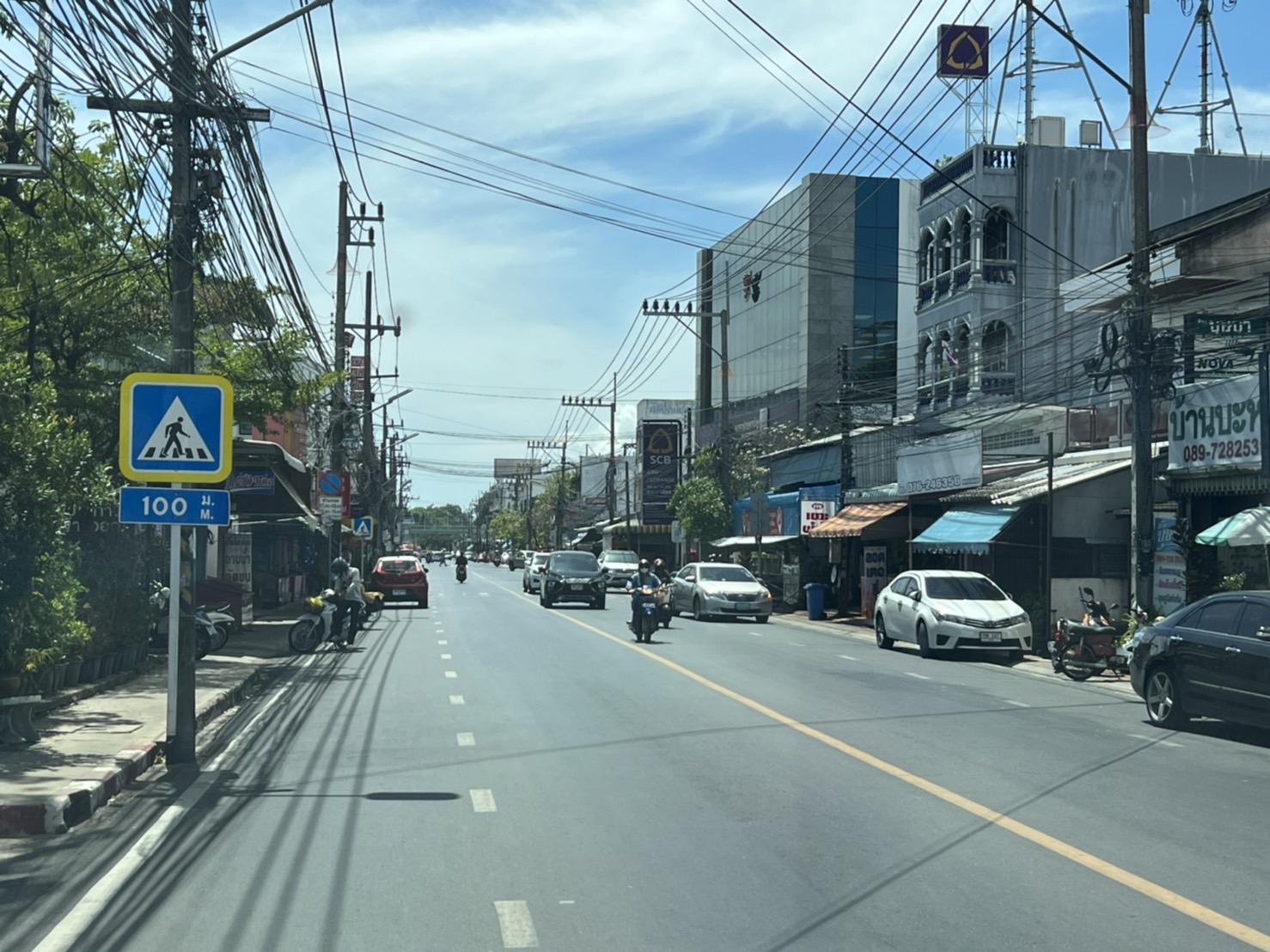 วงจรปิดจับภาพ คนร้ายชิงทรัพย์อุกอาจ ตามประกบเหยื่อสาว ชิงรถจยย.ขับหนี