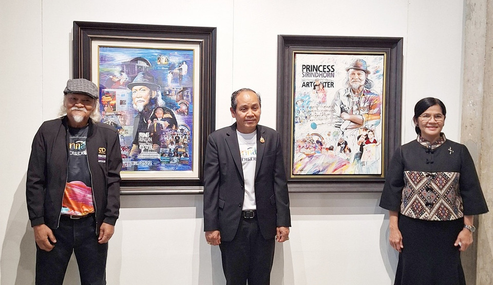 นิทรรศการ "หลากสีในสวนสวย 2" รวมพลังศิลปิน เทิดพระเกียรติ 71 พรรษา "กรมสมเด็จพระเทพฯ"
