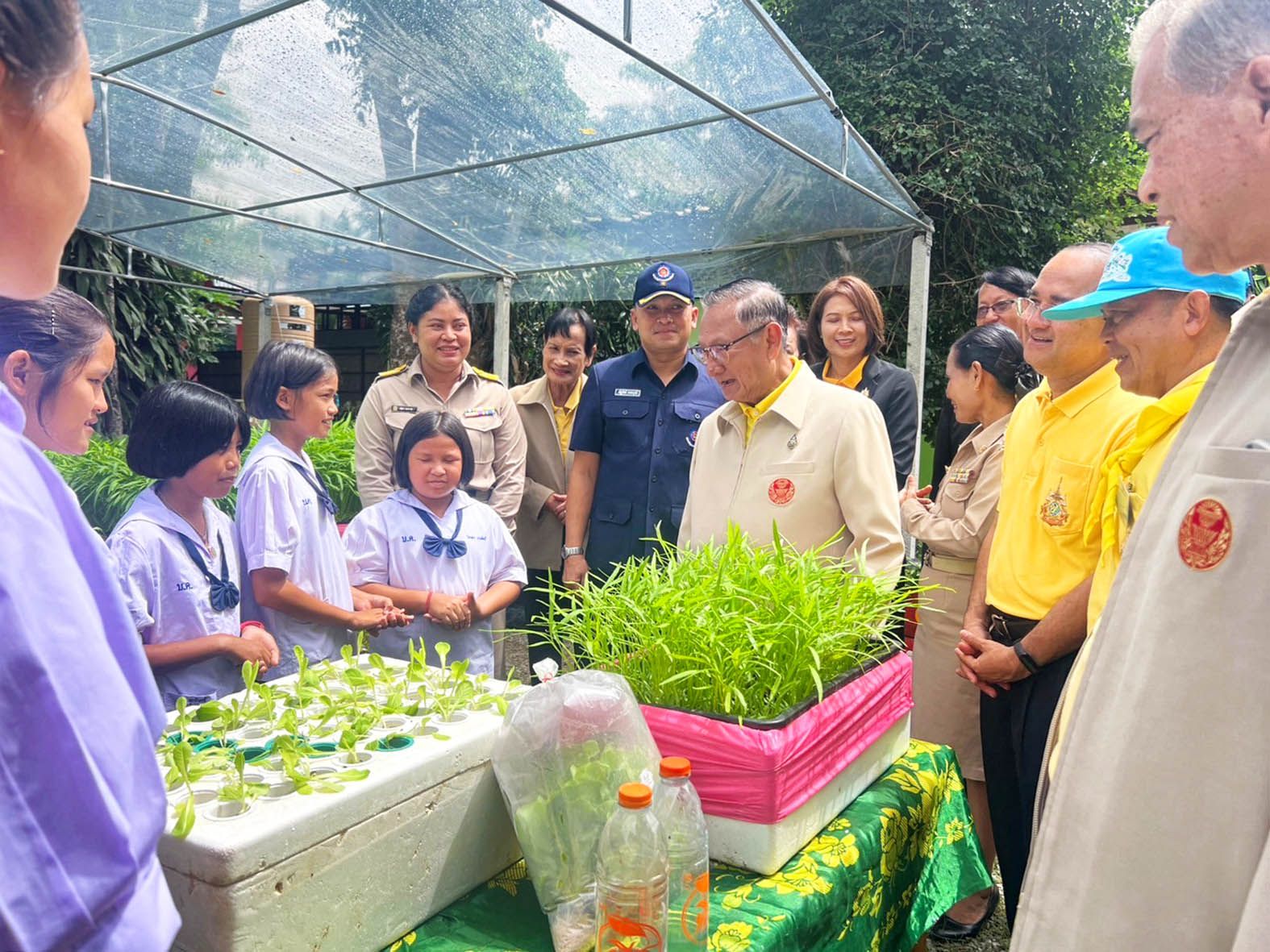 วุฒิสภา ส่งมอบระบบประปามาตรฐาน หอถังสูง และเครื่องกำเนิดไฟฟ้าให้โรงเรียนบ้านห้วยไคร้ อ.หัวหิน