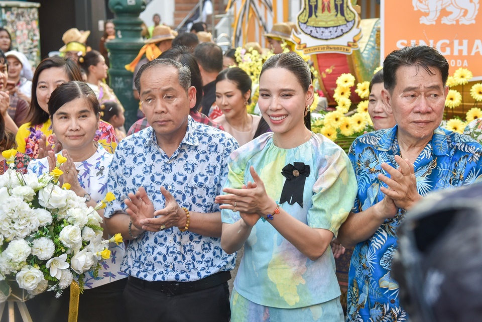 เปิดงานมหกรรมเทศกาลและประเพณีมหาสงกรานต์ถนนข้าวสาร