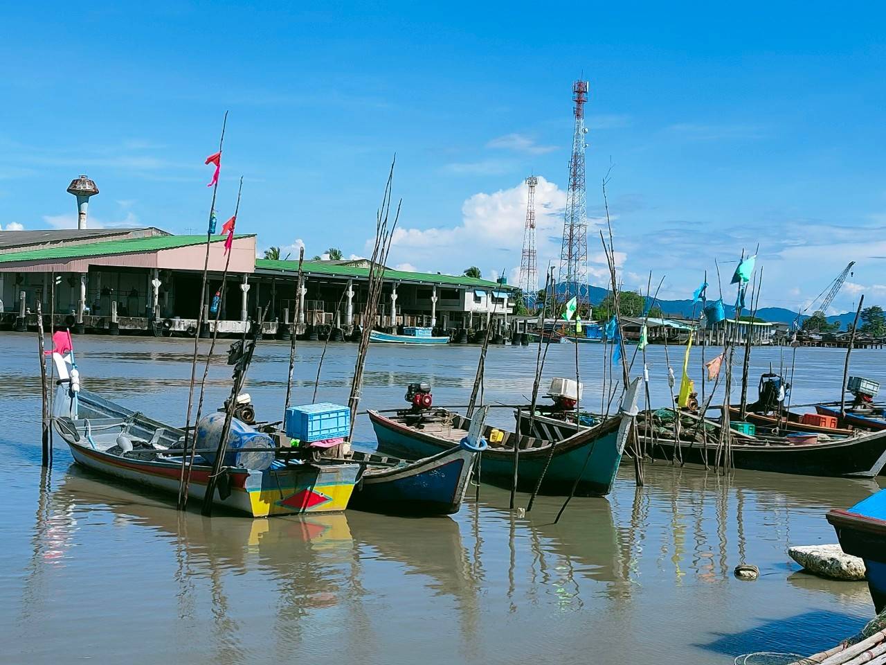 ชาวบ้านหวั่นปรากฏการณ์เดียวกับสึนามิ หลังธรรมชาติแปรปรวนน้ำท่วมหมู่บ้านชาวเกาะ หมู่บ้านริมทะเลสตูล 