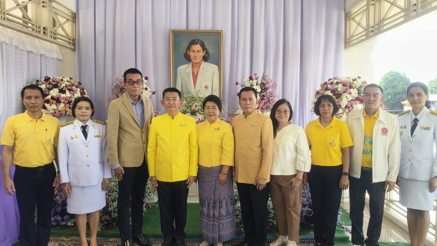 เทศบาลตำบลโพสังโฆร่วมกับอำเภอค่ายบางระจันจัดแข่งขันเรือยาวประเพณีครั้งที่ 20