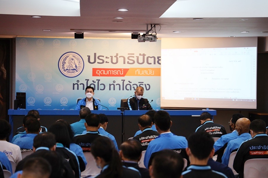 “ประชาธิปัตย์” ประชุมใหญ่ “สาทิตย์” จี้ “หน.พรรค” ทิ้งเก้าอี้ ปมปริญญ์ “จุรินทร์” ชี้ลาออกเป็นการทิ้งปัญหา