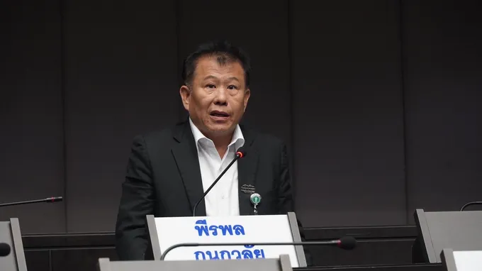 สภากทม.ถกงบปี 67 วงเงิน 9 หมื่นล้าน ส.ก.ก้าวไกลจี้ “ชัชชาติ” ใช้งบฯสร้างผลงานประจักษ์ ทำให้ได้ดังหาเสียง