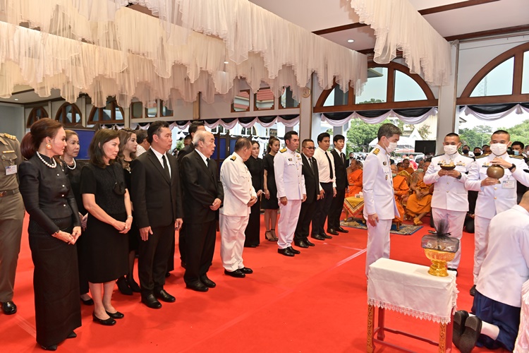 ในหลวง ร.10 พระราชทานน้ำหลวงอาบศพ 'ไชยา สะสมทรัพย์'