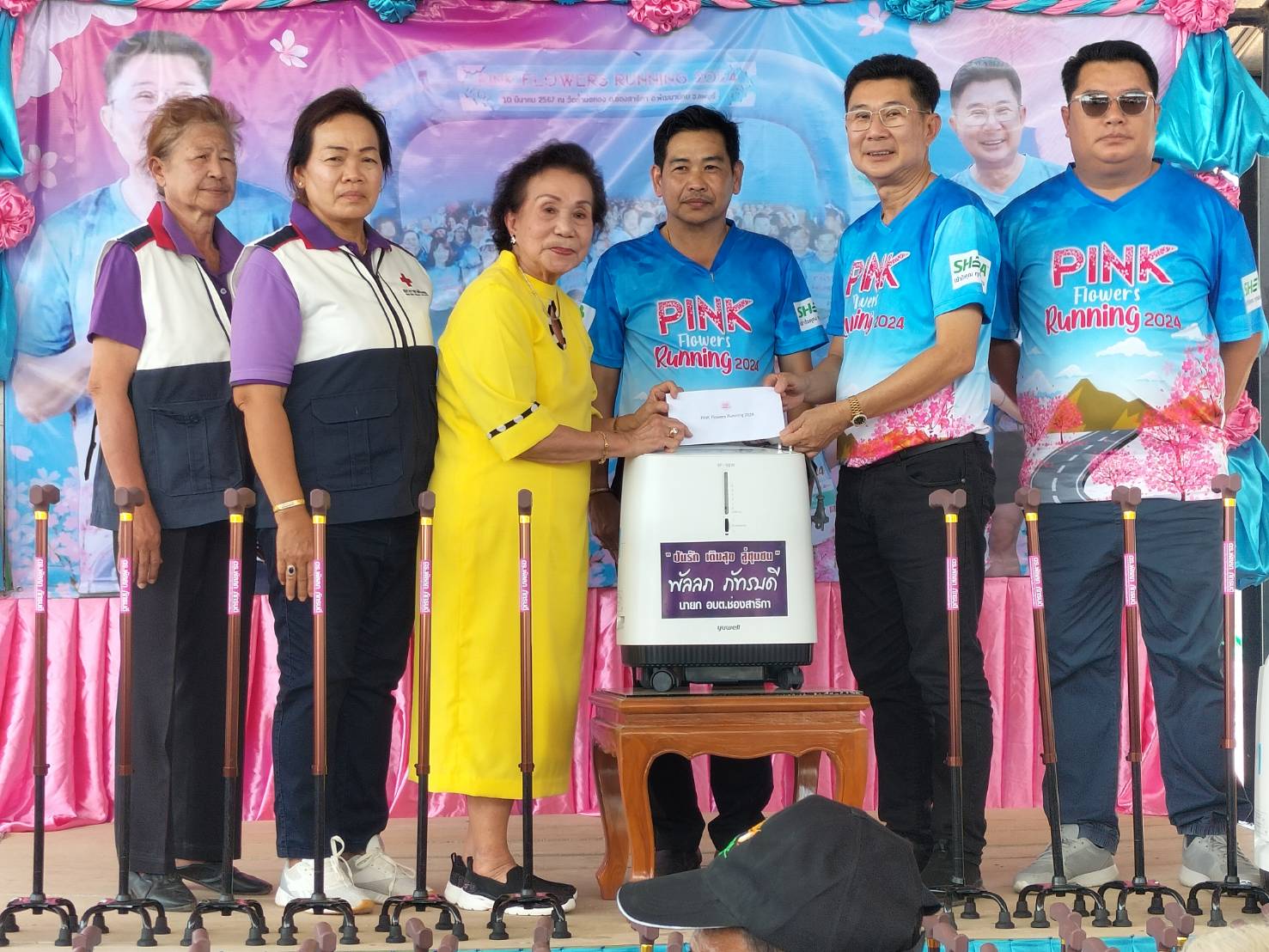 นายก อบต.ช่องสาริกาจับมือกับบริษัทเอกชน 10 แห่ง หาทุน ซื้ออุปกรณ์การแพทย์
