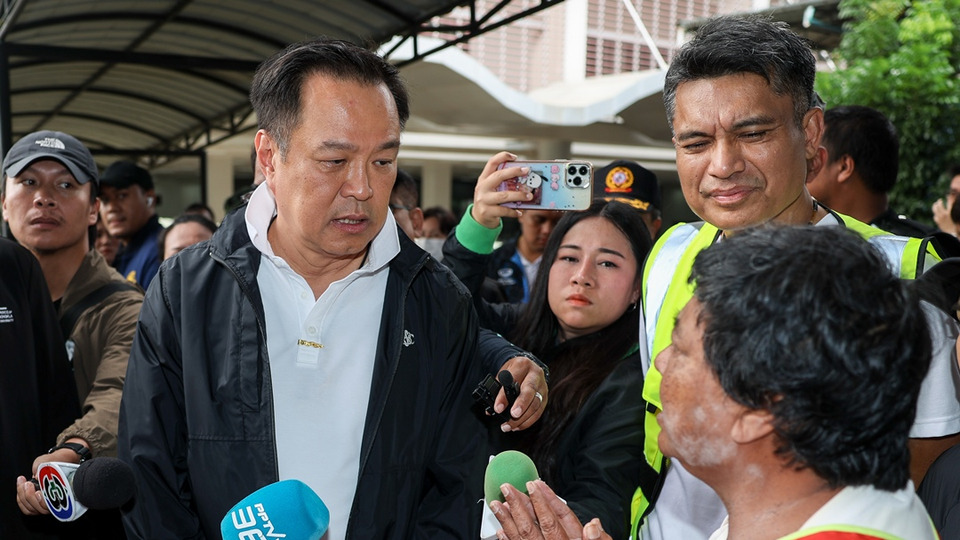 “อนุทิน” น้อมรับความผิดพลาด  ยัน “สธ.” มีแผนรับมือระยะยาว คุมโรค-ซ่อมโรงพยาบาล 